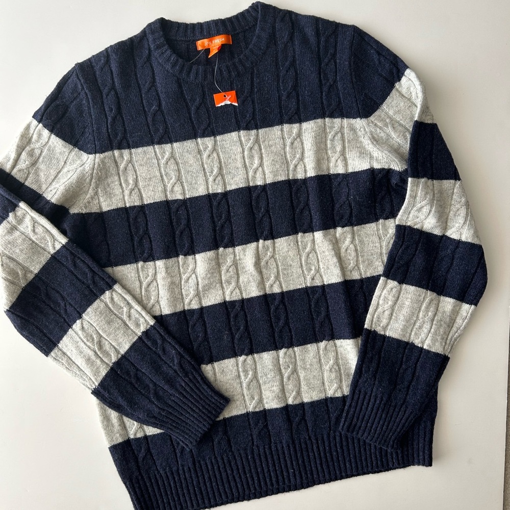 Joe Fresh NWT Men’s Navy Blue and Grey Striped Sweater
